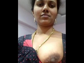 aunty India payudara besar menunjukkan
