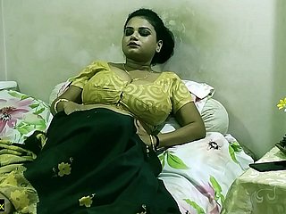 Sesso segreto del ragazzo del collage indiano con il bello tamil Bhabhi !! Il miglior sesso a Saree che va virale
