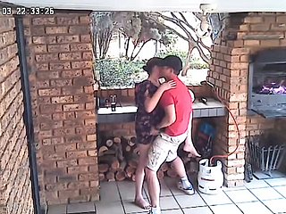 Spycam: CC TV Self Stores Catering Clasp Couple ร่วมเพศบนระเบียงด้านหน้าของ Individual Aiding