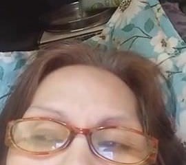 Granny Evenyn Santos docilely wieder anal Show.
